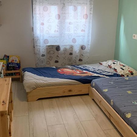 Alojamiento Los Guajes Gijón Exteriör bild