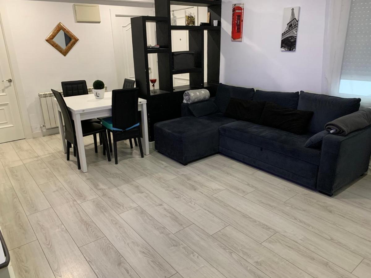 Alojamiento Los Guajes Gijón Exteriör bild